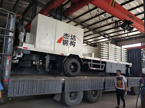 快速高效施工的关键：杰达钢构914-610型拱形屋面成型设备解析