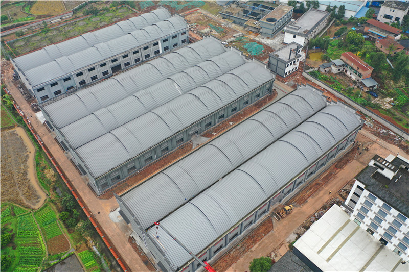 四川泸州酒厂新建技能扩改拱形屋面工程案例解析